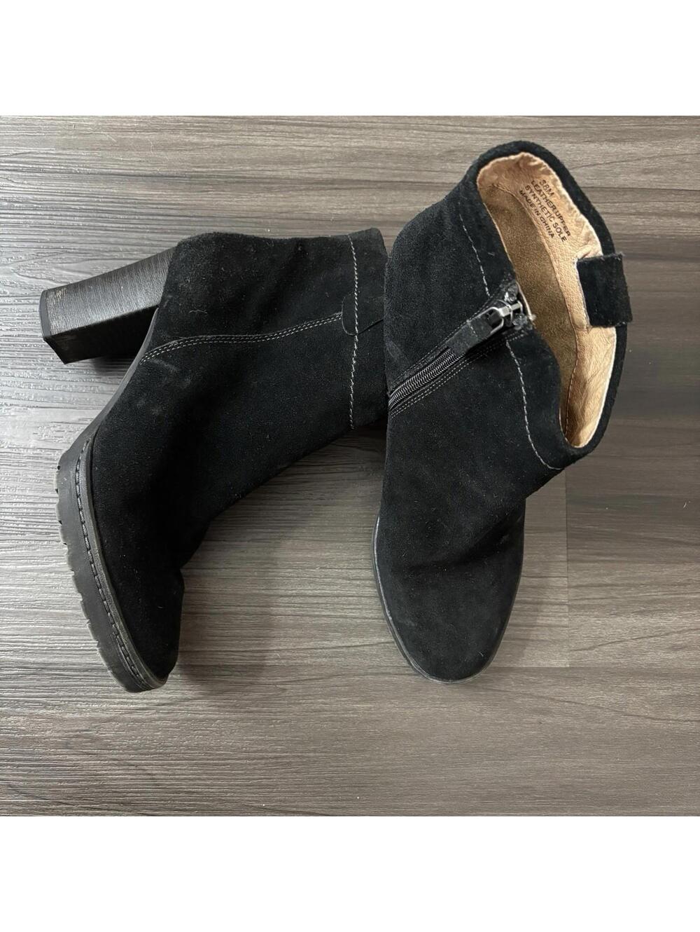 Biala Boots Womens 38 M Kelsey Ankle Booties Heels Side Zipper Black Leather